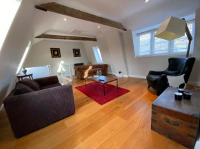 The Granary, lovely townhouse in central Stamford